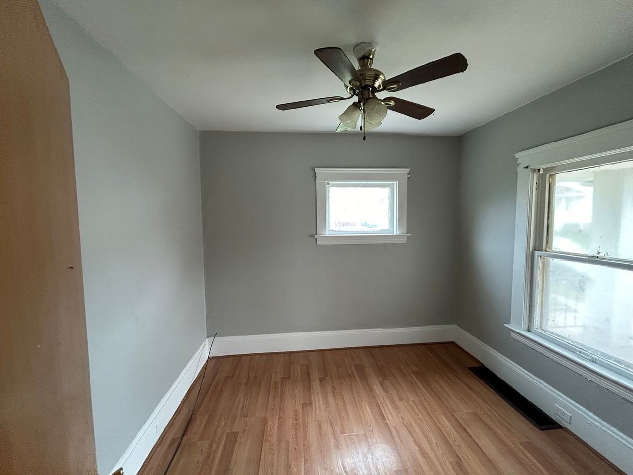 3568 W 63rd St - Photo 3 of 8