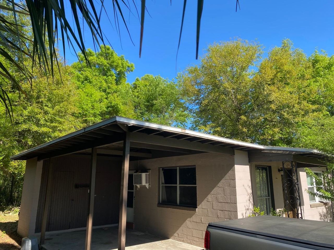 112 Warwick Ave - Photo 2 of 13