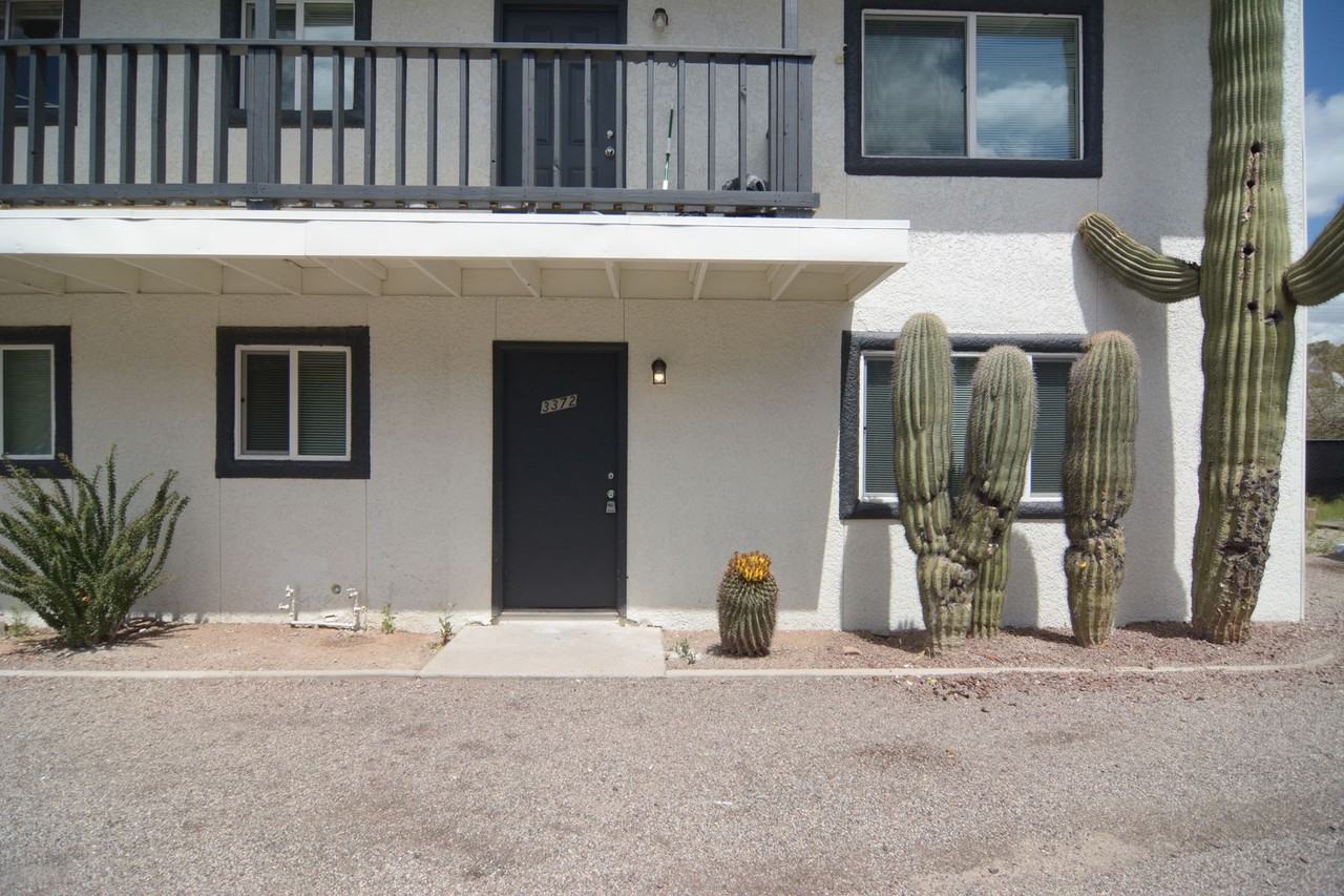 3372 N Cardi Blvd - Photo 2 of 9