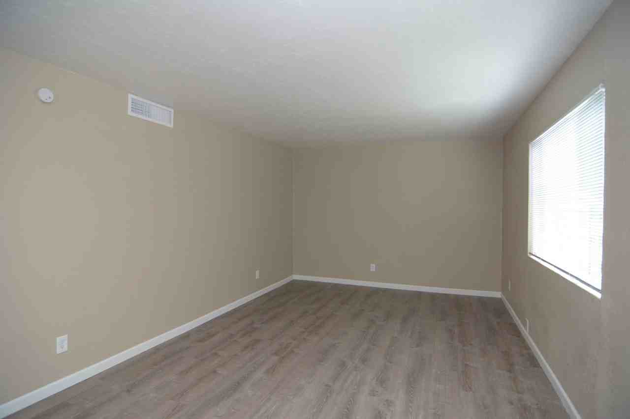 3372 N Cardi Blvd - Photo 3 of 9