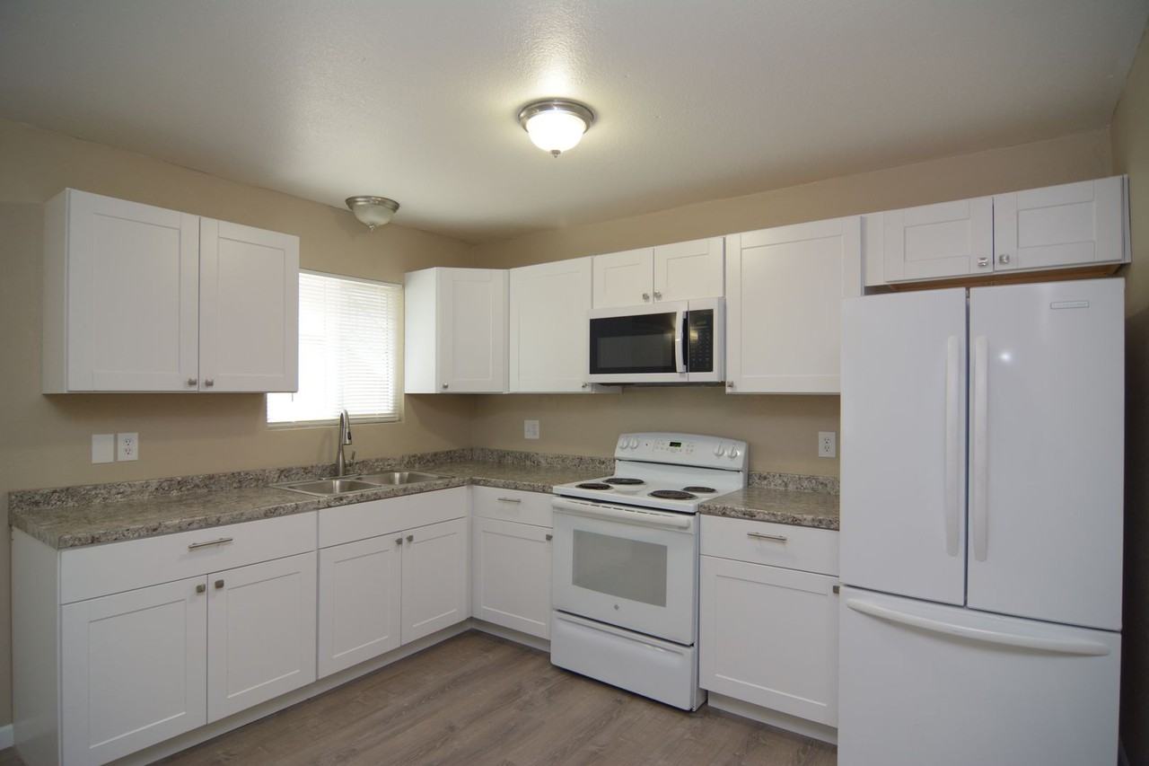 3372 N Cardi Blvd - Photo 5 of 9