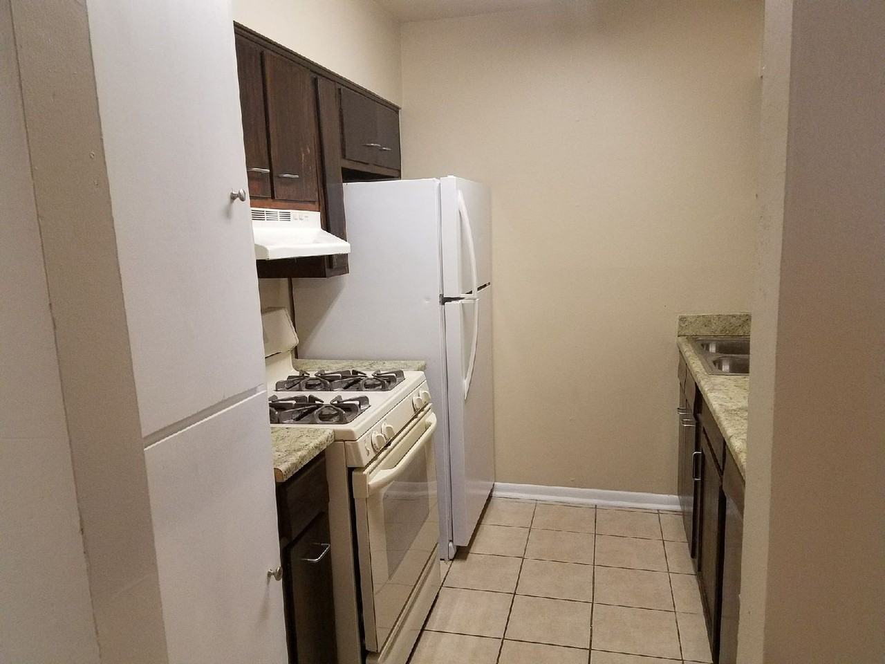 317 Babcock Rd - Photo 5 of 10