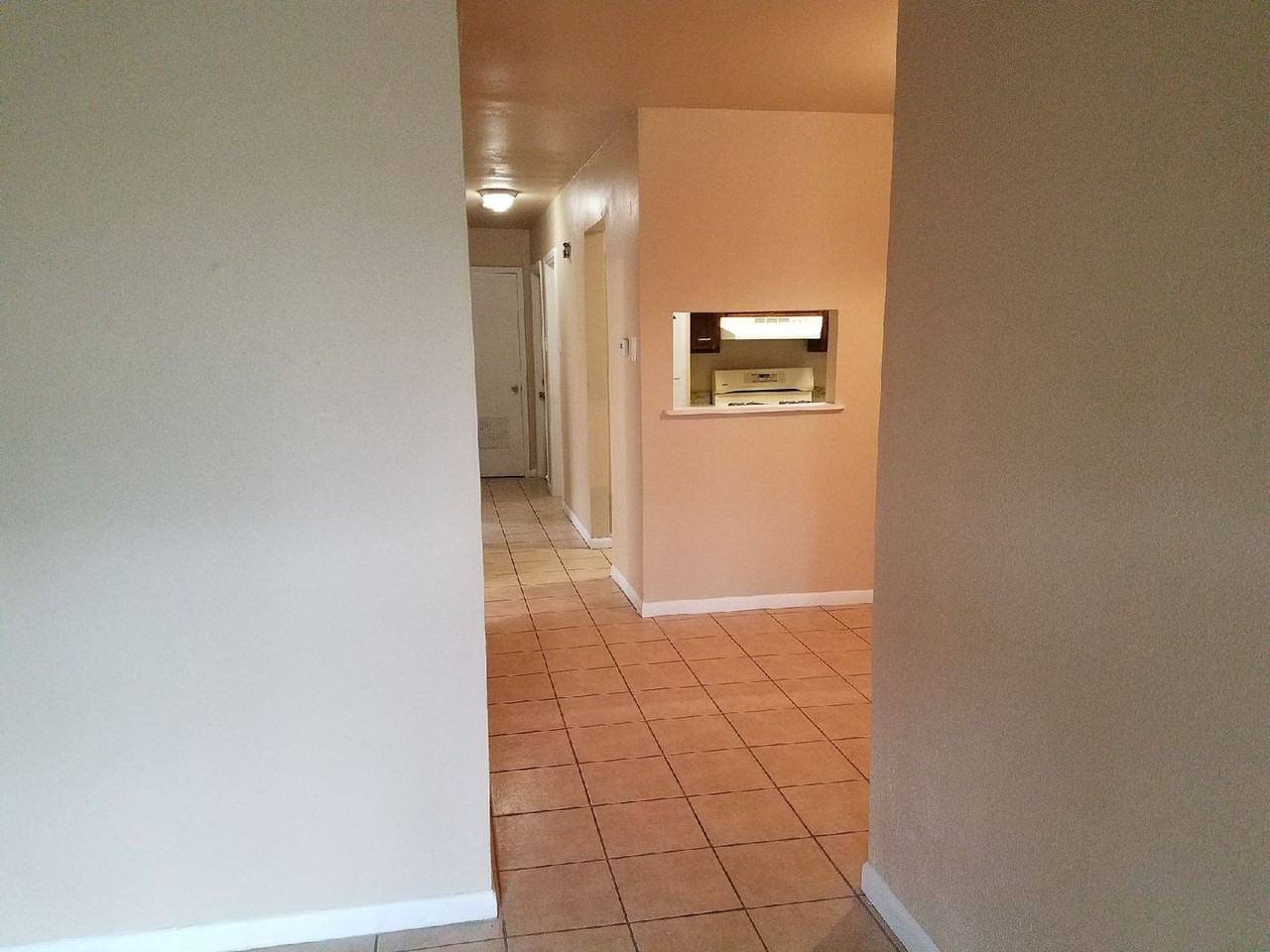 317 Babcock Rd - Photo 6 of 10