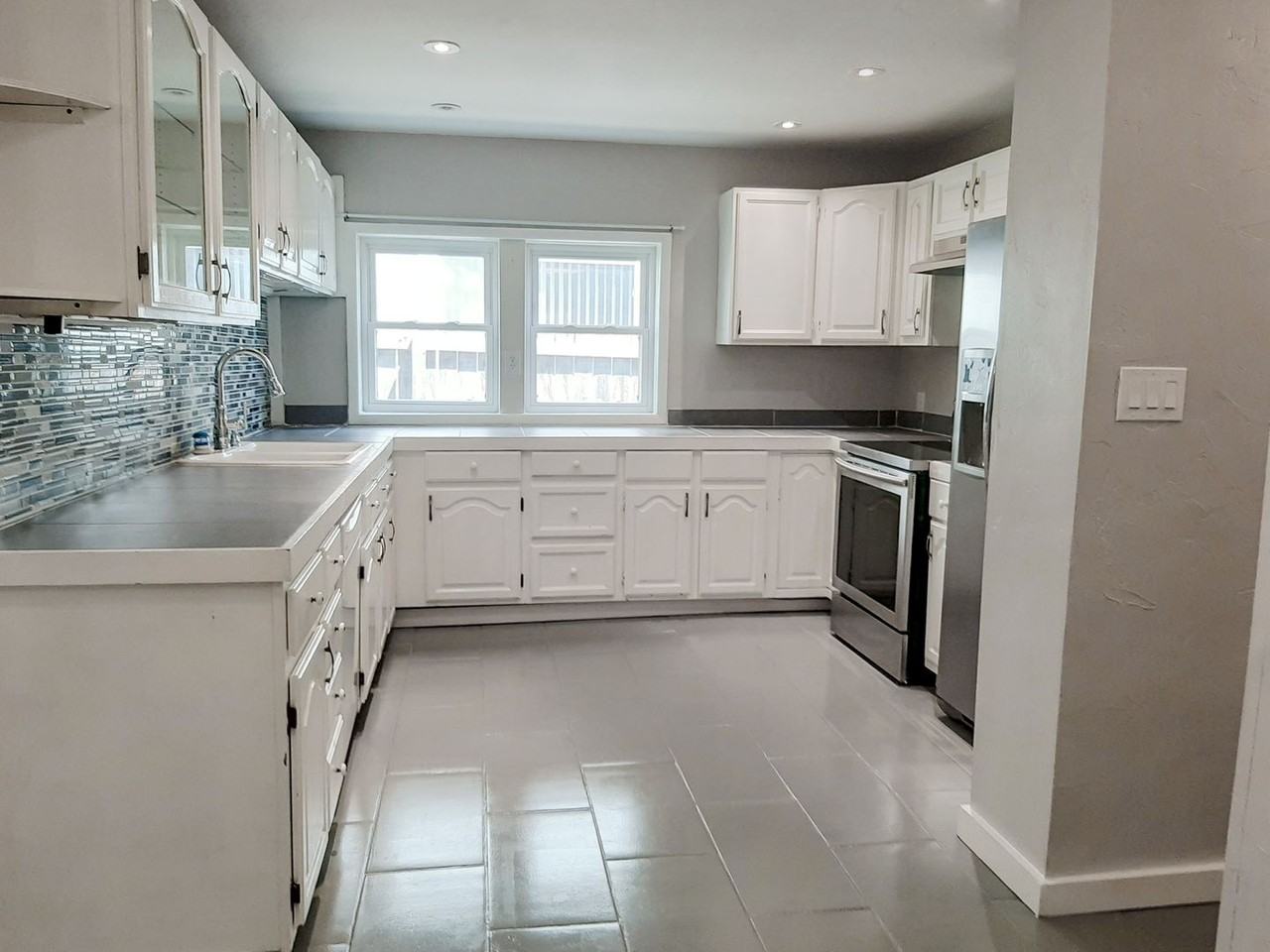 1002 N Mason St - Photo 3 of 14