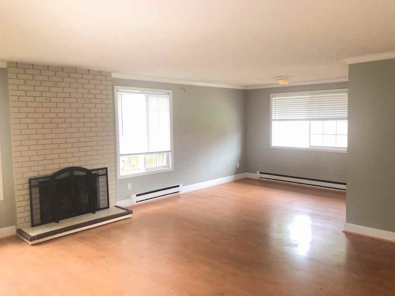 20403 Greening Rd - Photo 4 of 10