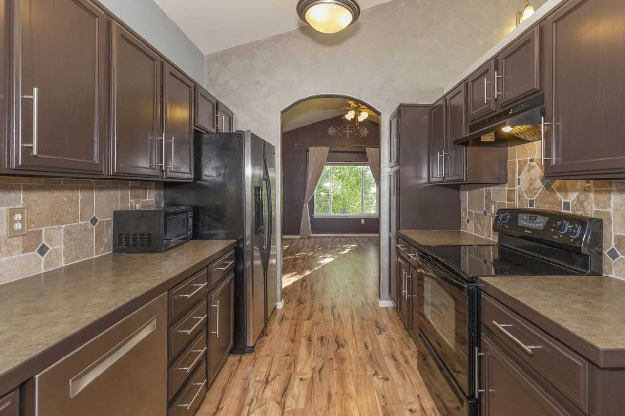 1889 Trumpeter Swan Dr - Photo 2 of 19