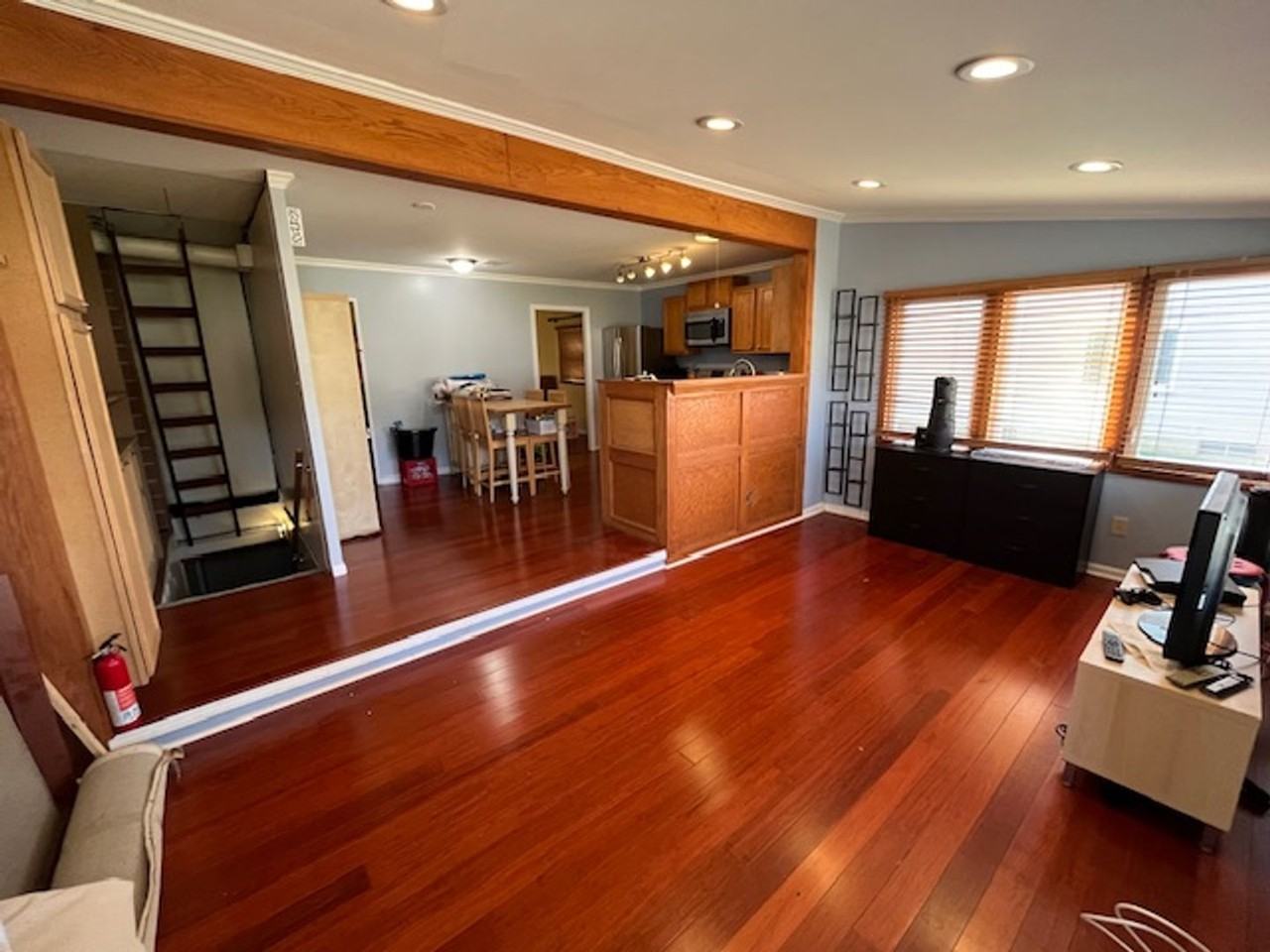 801 Vernon Rd - Photo 7 of 37