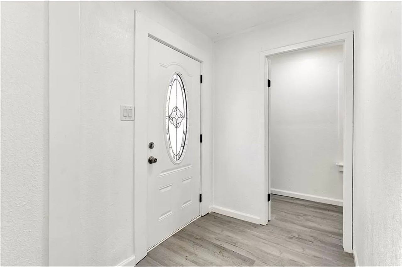 2529 Poplar Ave - Photo 4 of 27