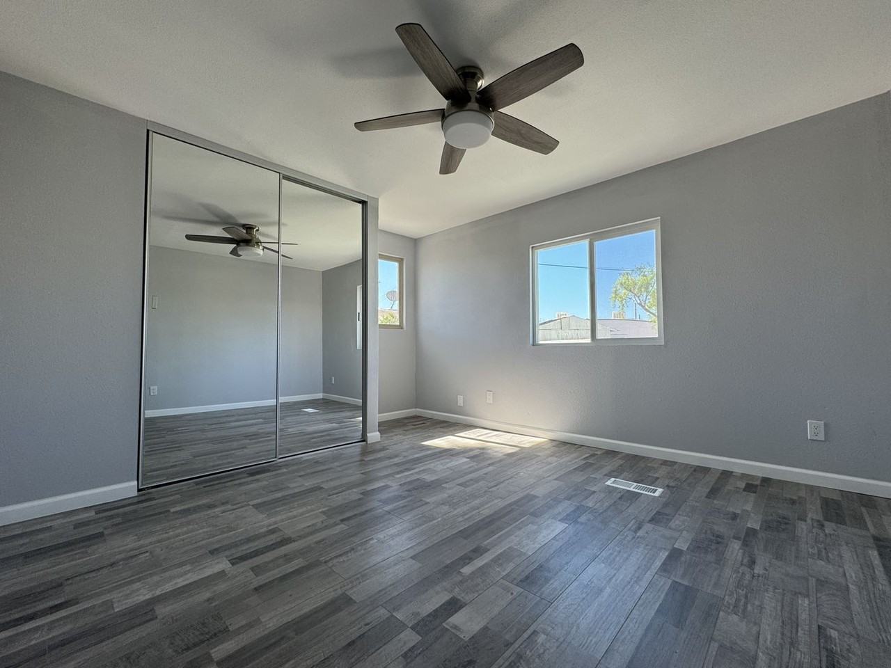 32567 Southern Hills Ave - Photo 7 of 16