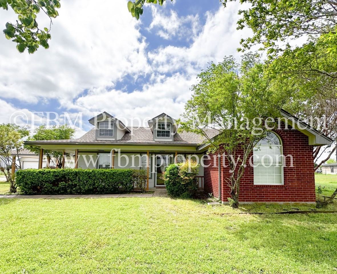 3830 Fm 878 - Photo 2 of 27