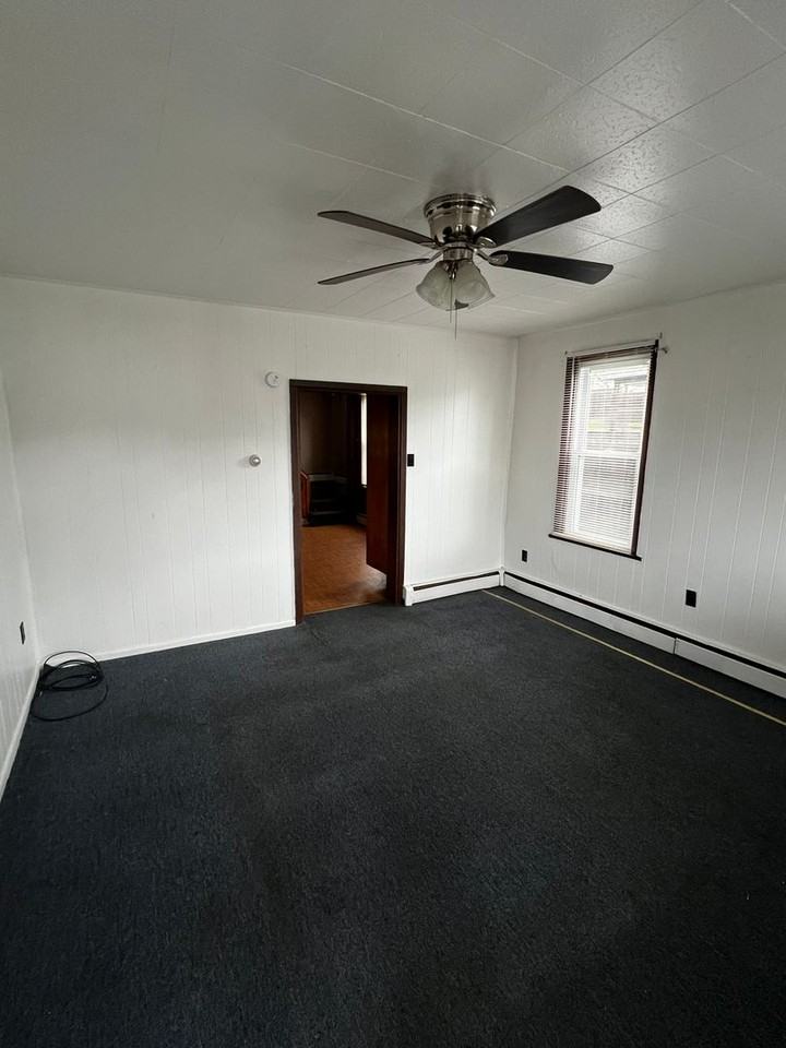 250-252 5th - Photo 3 of 24