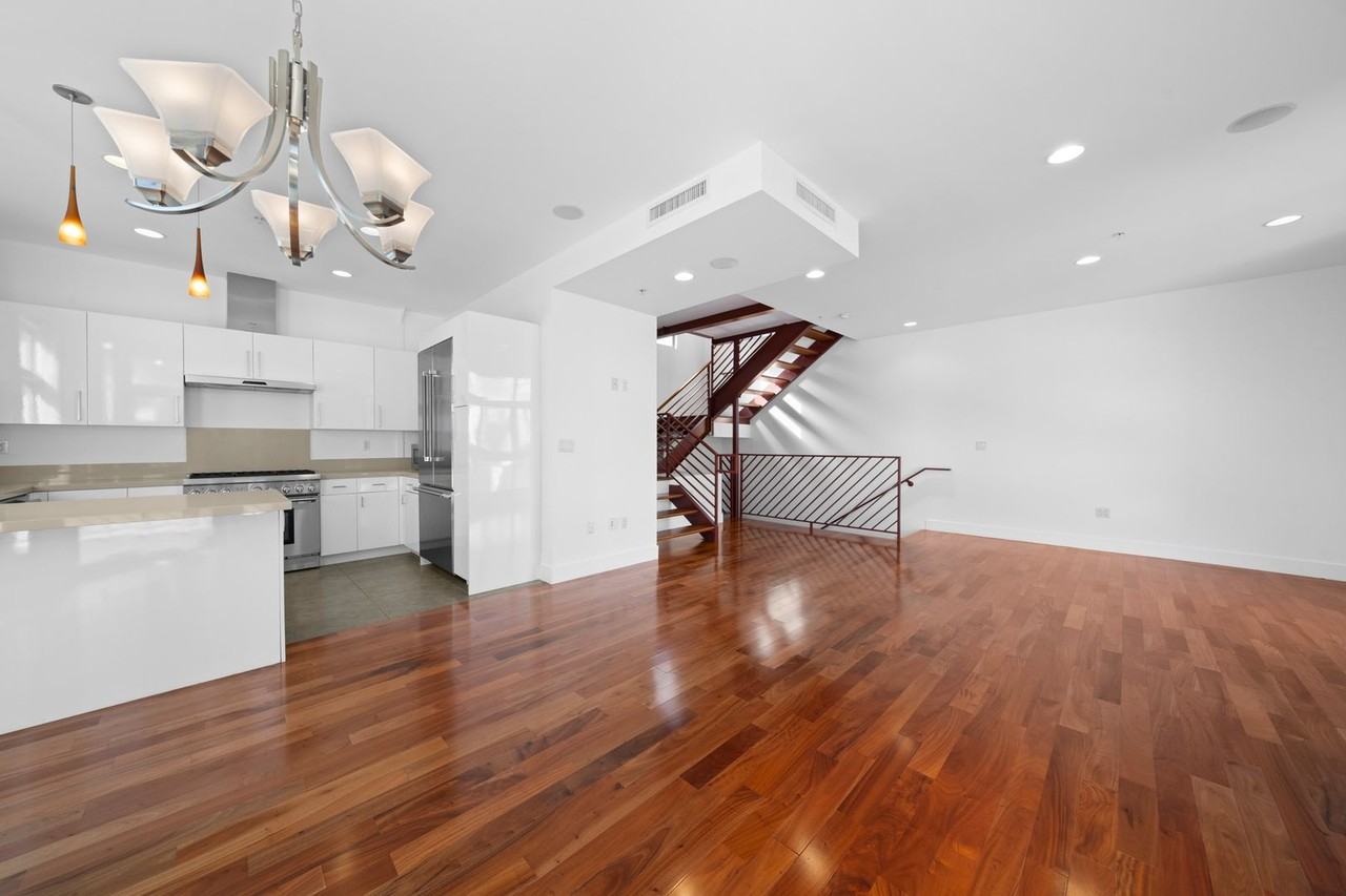 1415 Butler Ave #1 - Photo 3 of 14