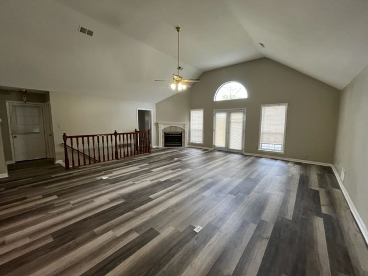 104 Blue Lake Cv - Photo 2 of 17