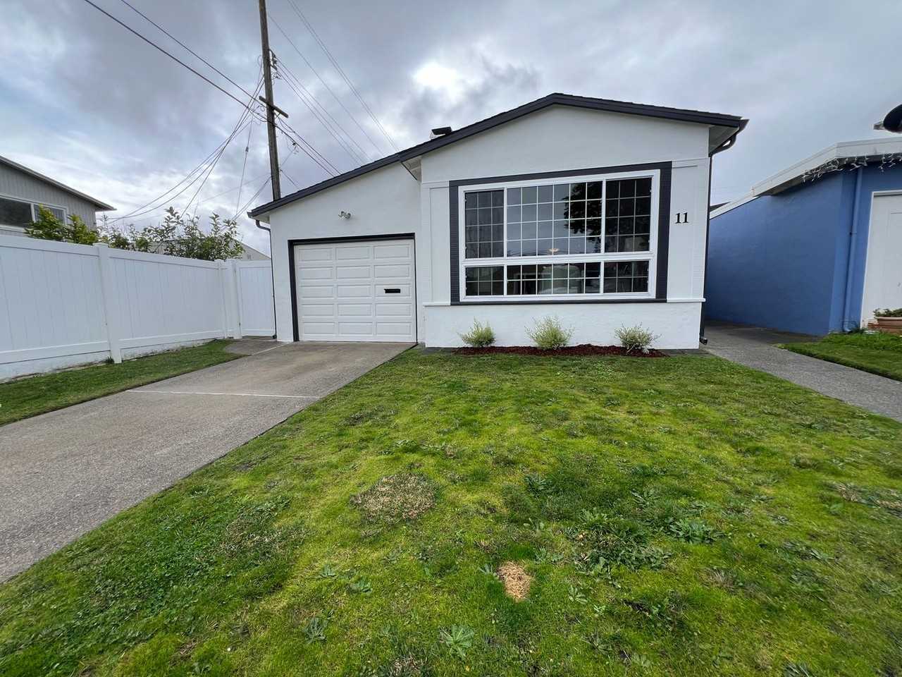 11 Eastwood Ave - Photo 2 of 21