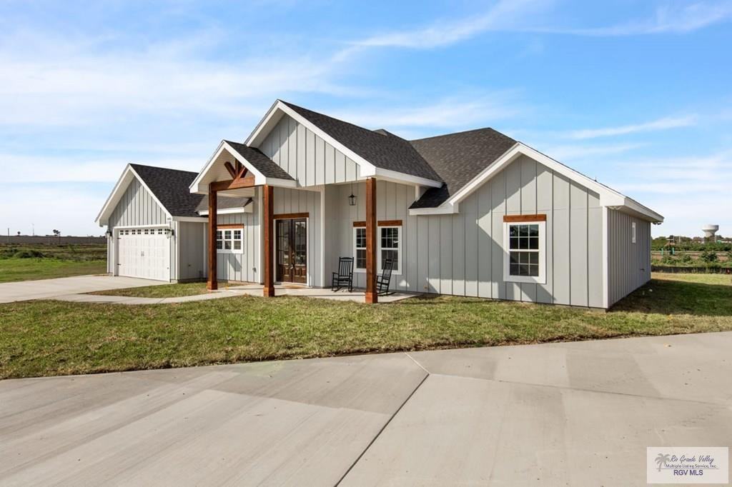 1401 Crystal Cir - Photo 2 of 14