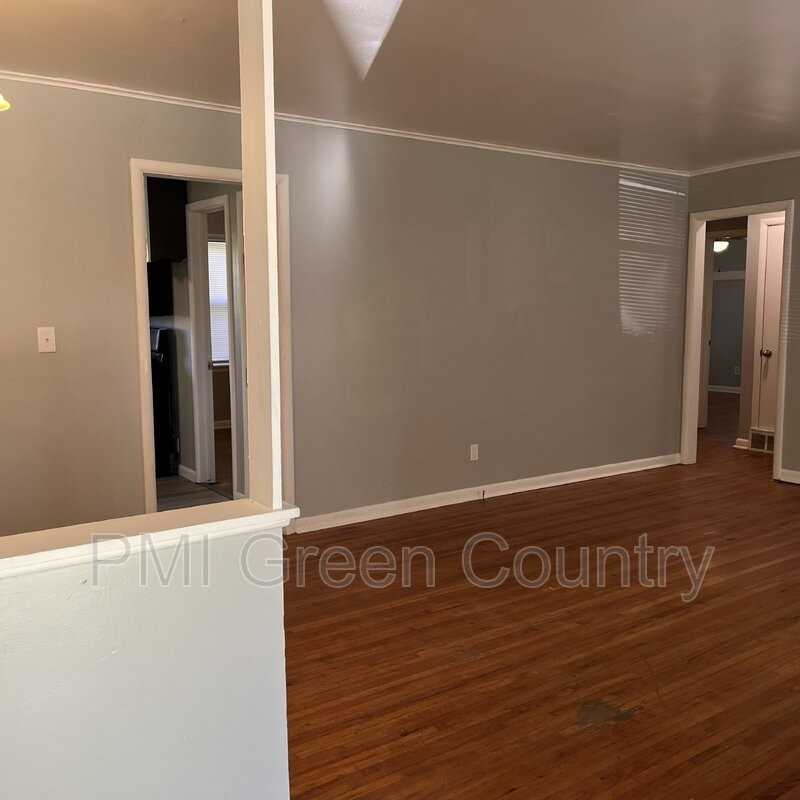 10563 E 5th St - Photo 2 of 14