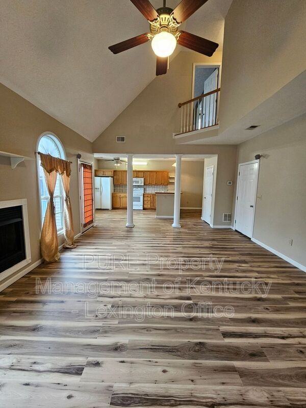 3169 Roundway Down Ln - Photo 3 of 25