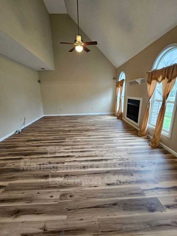 3169 Roundway Down Ln - Photo 5 of 25