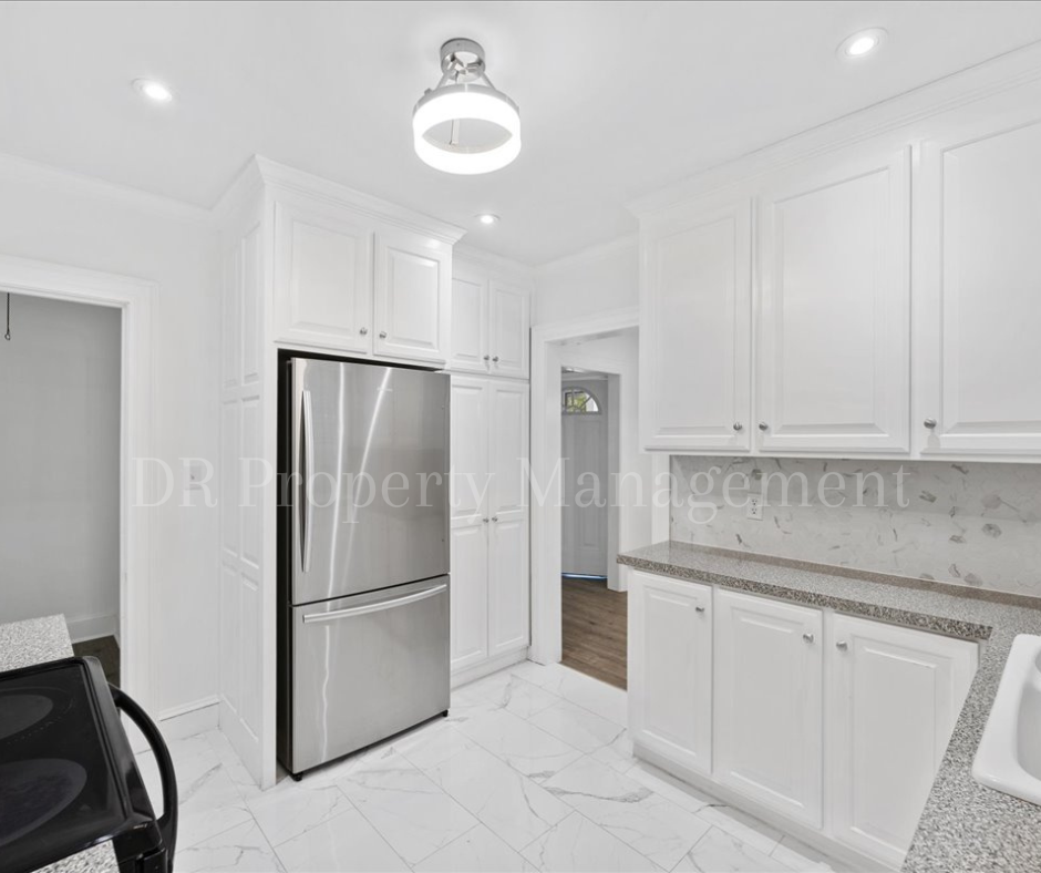 319 Forest Hill Ave - Photo 5 of 14