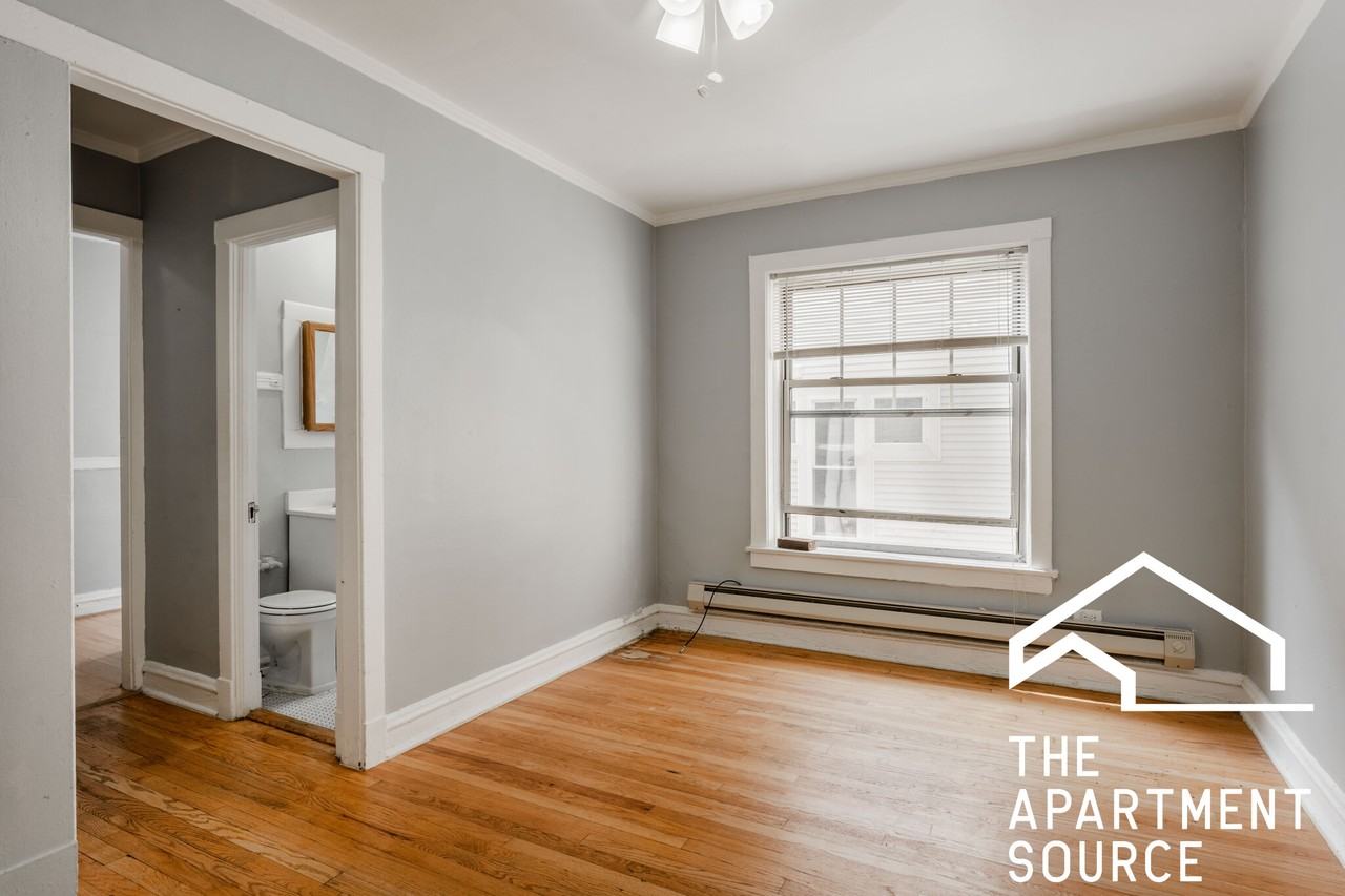 3267 W Wrightwood Ave #1Y - Photo 2 of 11