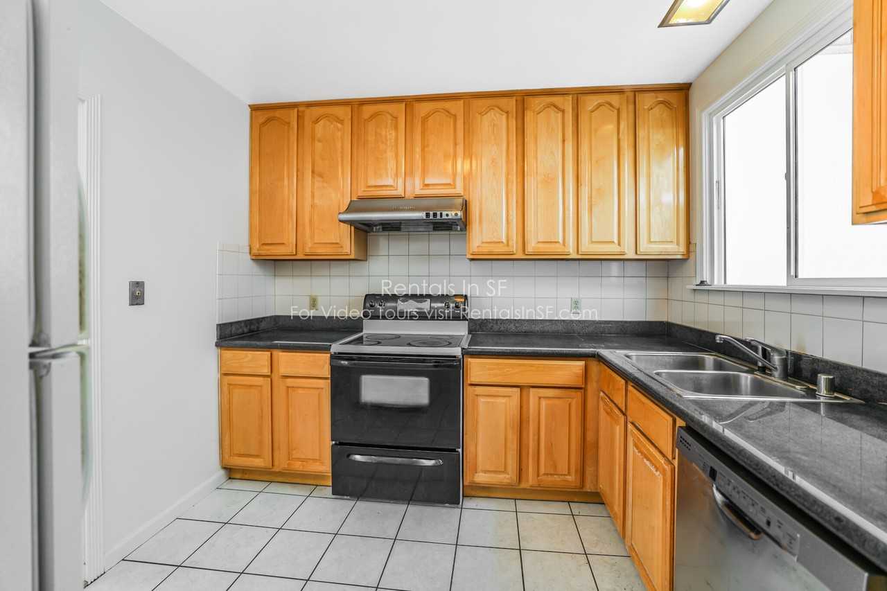 1583 38th Ave - Photo 3 of 16