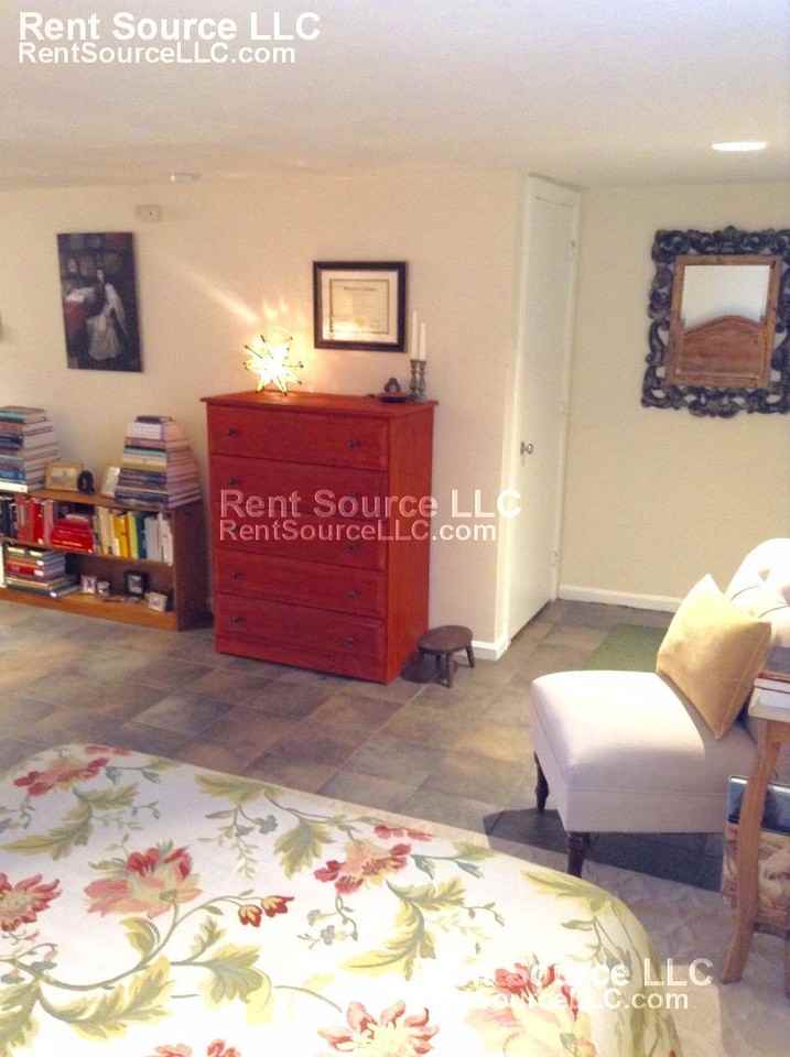 2B Hingham St - Photo 2 of 9