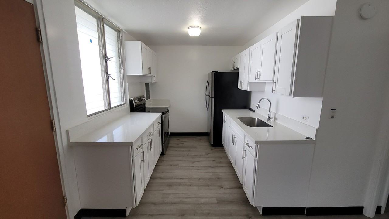 1515 Kewalo St #301 - Photo 3 of 11