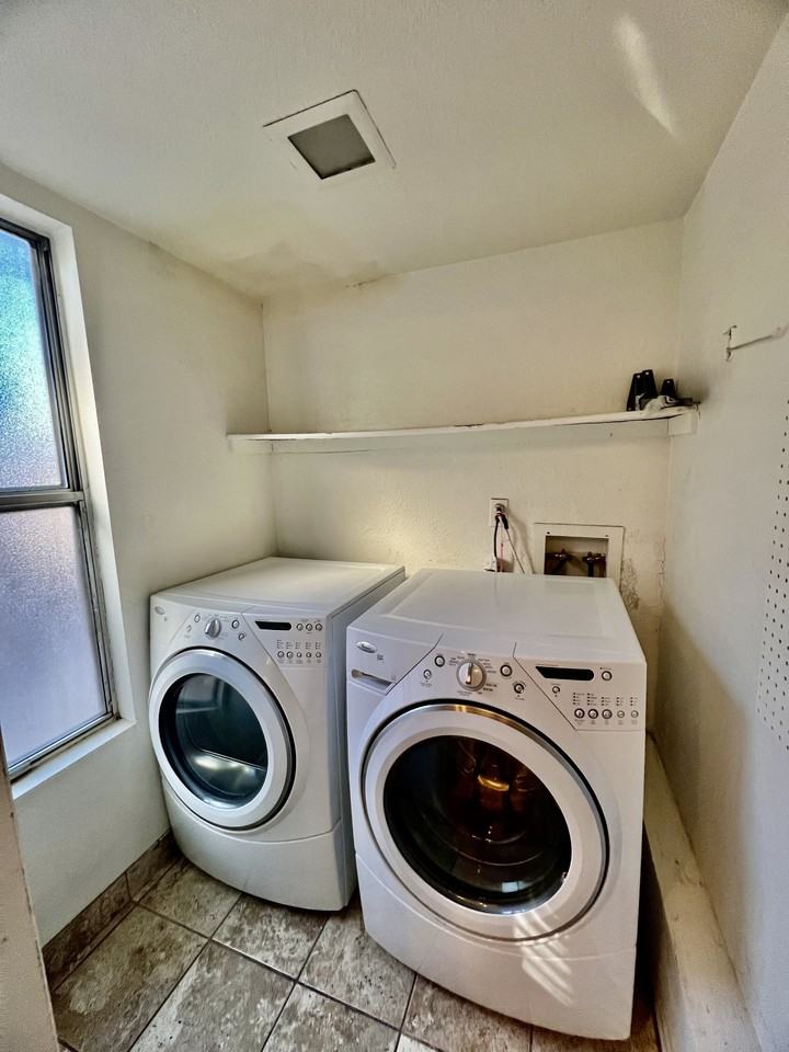 17813 N 45th Ave - Photo 7 of 18