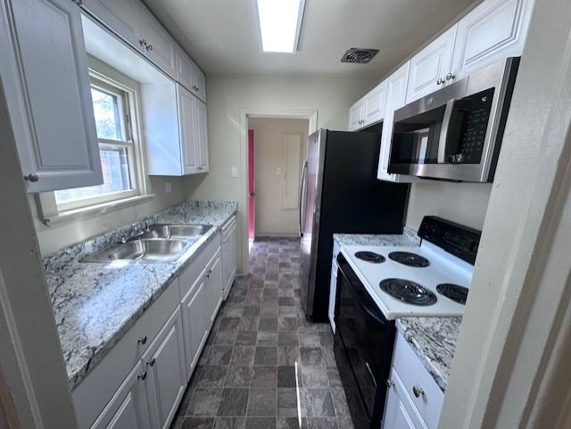 1663 Watt St - Photo 2 of 17