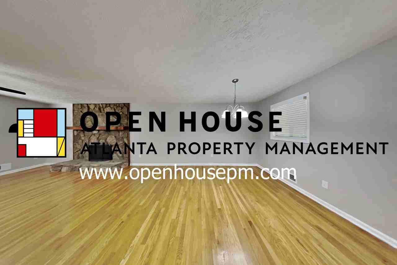 151 Castleair Dr Ne - Photo 3 of 22