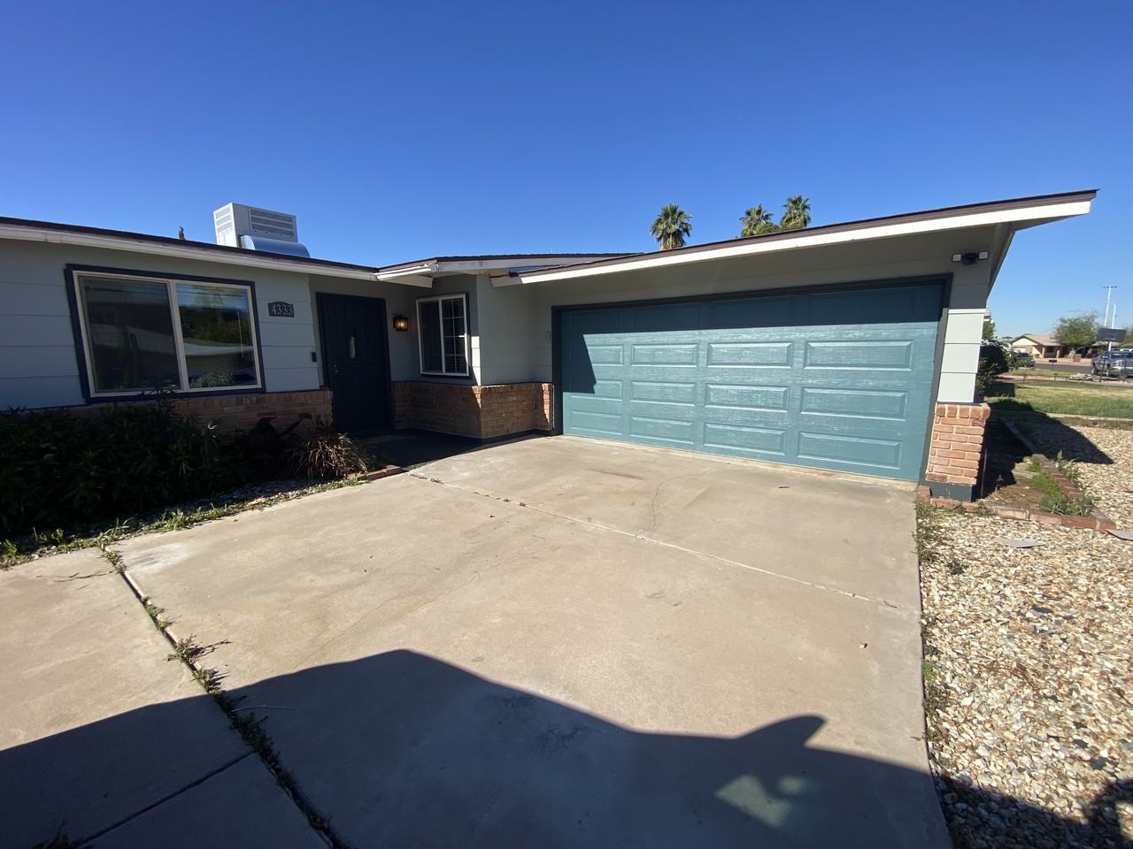 4333 W Griswold Rd - Photo 2 of 45