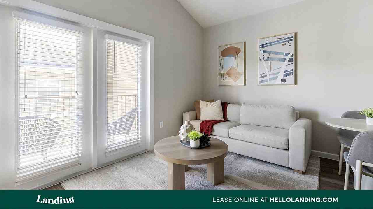 2745 Westpointe Dr - Photo 2 of 50