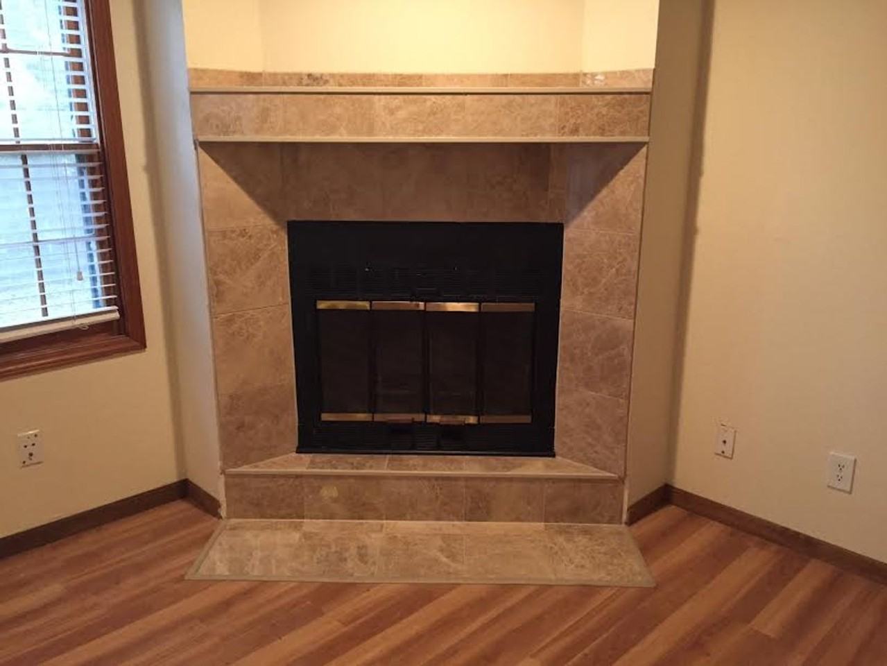 3016 Bainbridge Cir - Photo 2 of 19