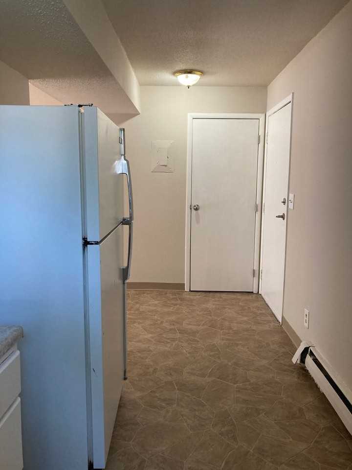 1441 Capitol Ave - Photo 7 of 11