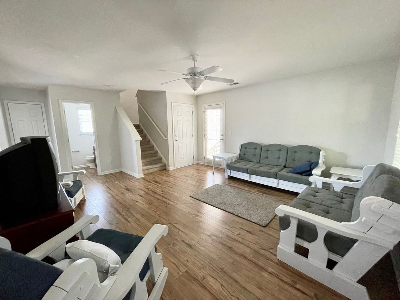 513 S Bull St - Photo 2 of 19