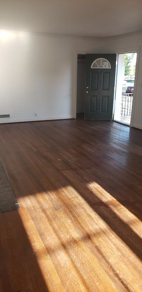 114 Mountain St Nw - Photo 2 of 9