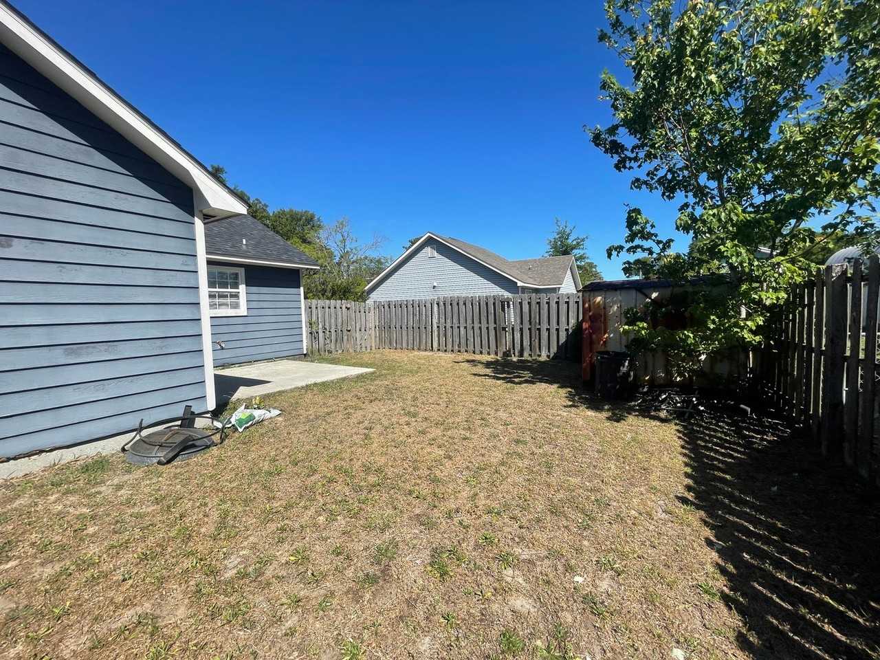 1921 Oak St - Photo 5 of 18