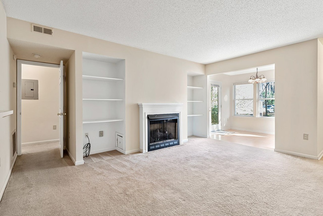 1309 Hillbrow Ln - Photo 4 of 24