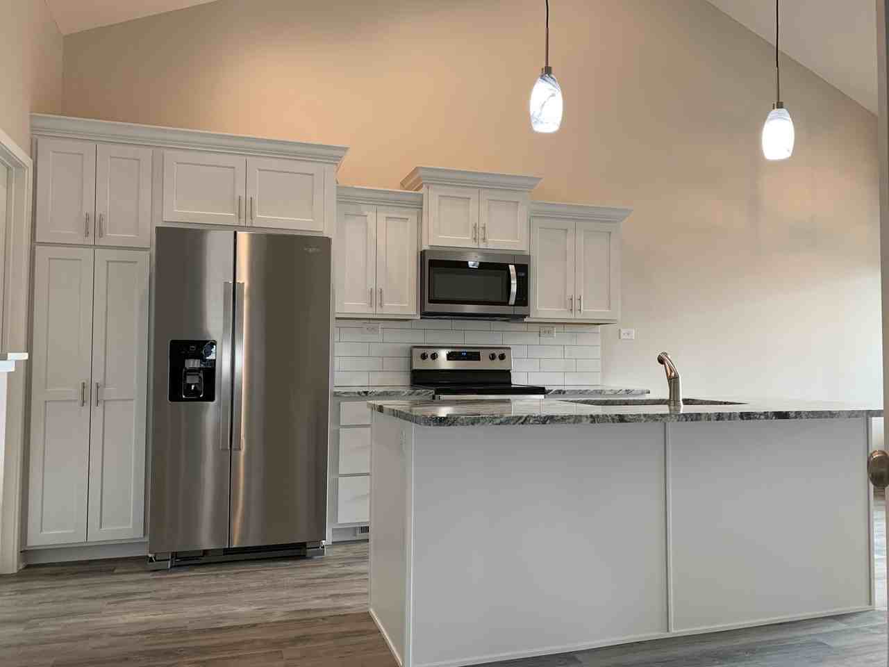 2009 Battista Pl - Photo 2 of 21