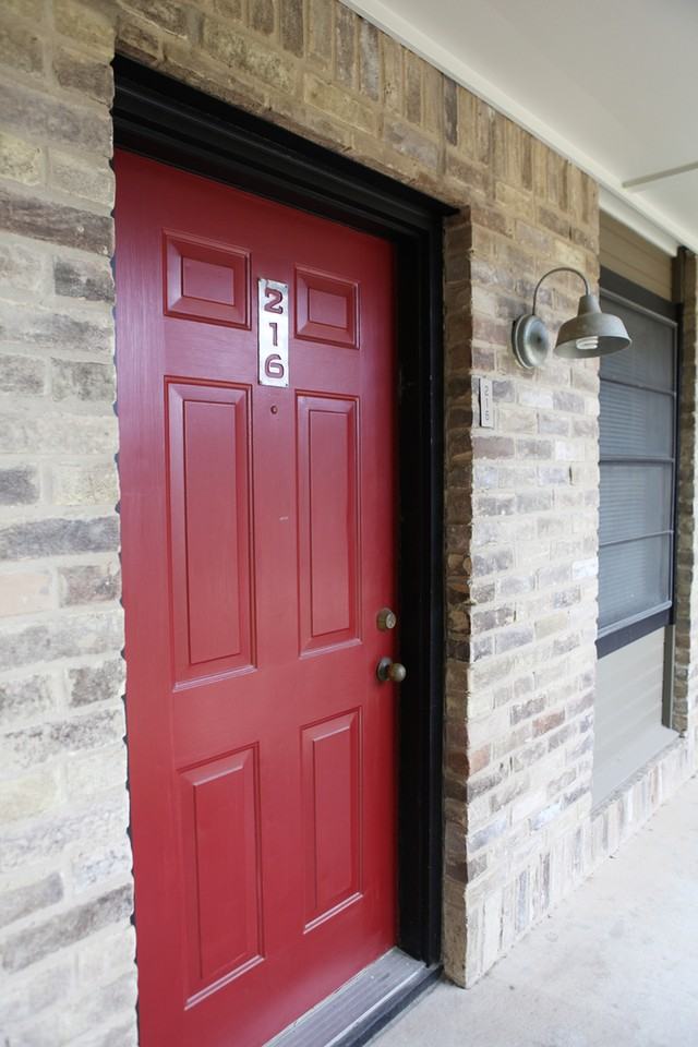1214 Baylor Ave - Photo 2 of 6