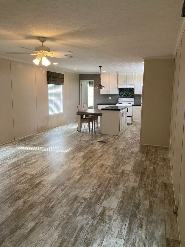 1007 Alexandria Rd Sw - Photo 3 of 12