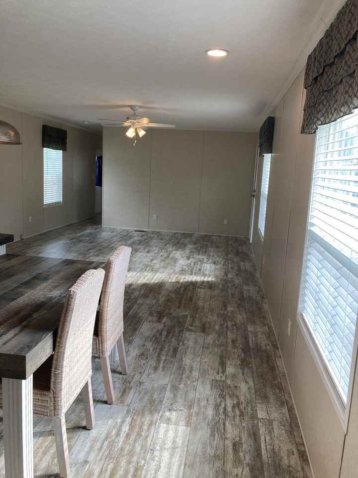 1007 Alexandria Rd Sw - Photo 5 of 12