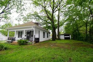 featured image of 400 W Worley St