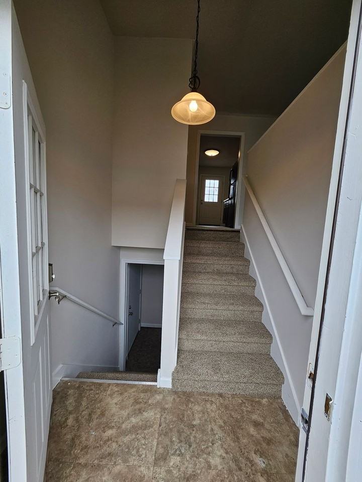 2105 Circleville Rd - Photo 2 of 27