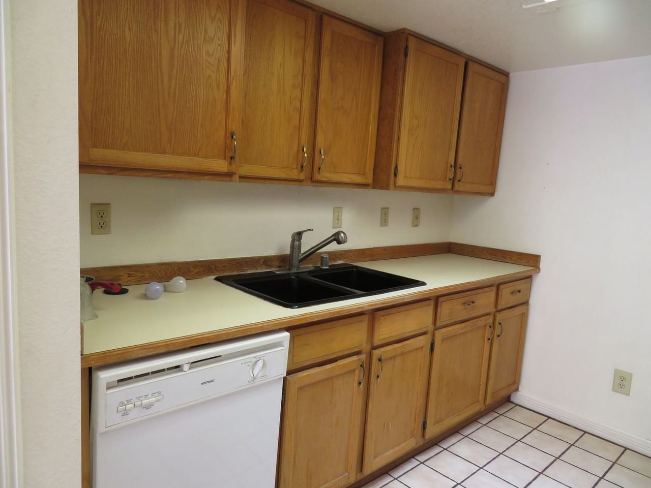 654 Rouault Ave - Photo 6 of 18