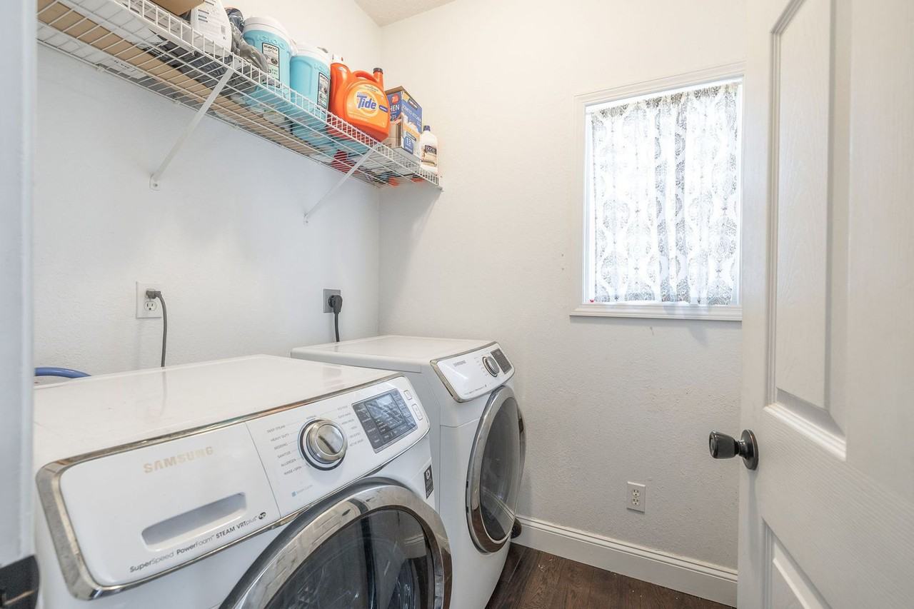 206 Sooter Ln - Photo 3 of 45