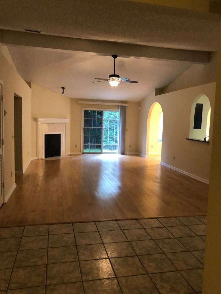 12910 Forest Glen Ct S - Photo 3 of 13