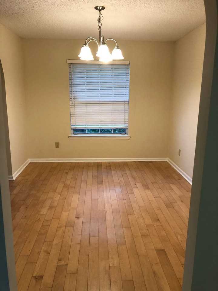 12910 Forest Glen Ct S - Photo 7 of 13