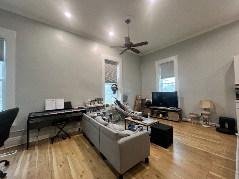 111 W Broadway Ave A, Fairfield, IA 52556 2 Bedroom Apartment for