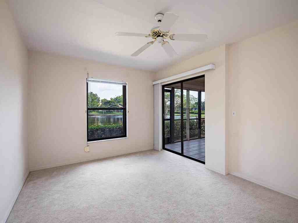 513 Lake Louise Cir #101 - Photo 6 of 15
